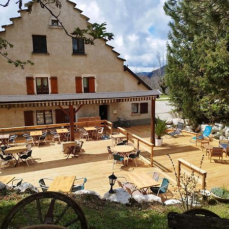 Auberge Des Montauds - Hotel & Restaurant Villard-de-Lans Exteriör bild