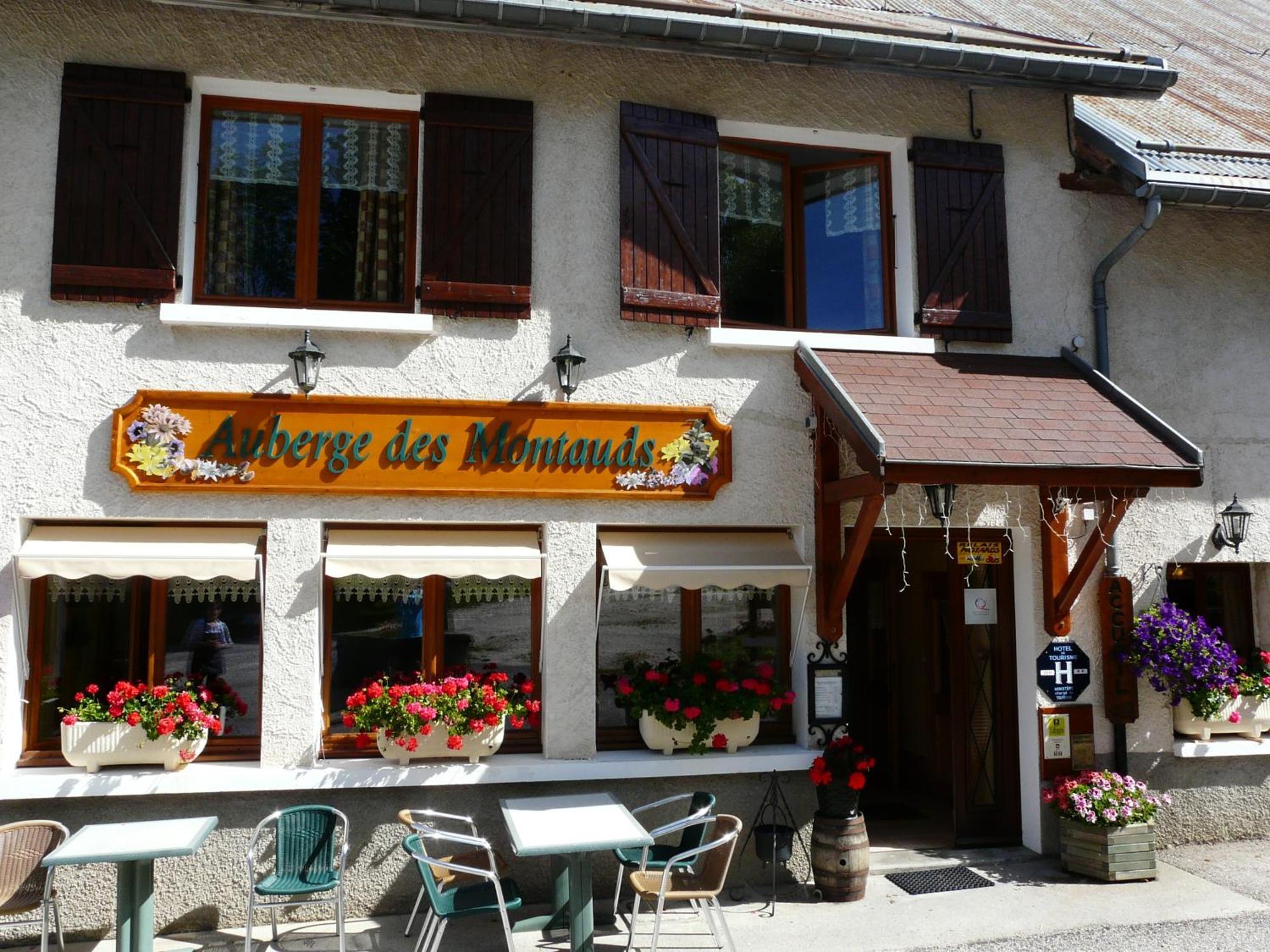 Auberge Des Montauds - Hotel & Restaurant Villard-de-Lans Exteriör bild