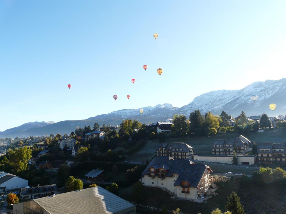 Auberge Des Montauds - Hotel & Restaurant Villard-de-Lans Exteriör bild